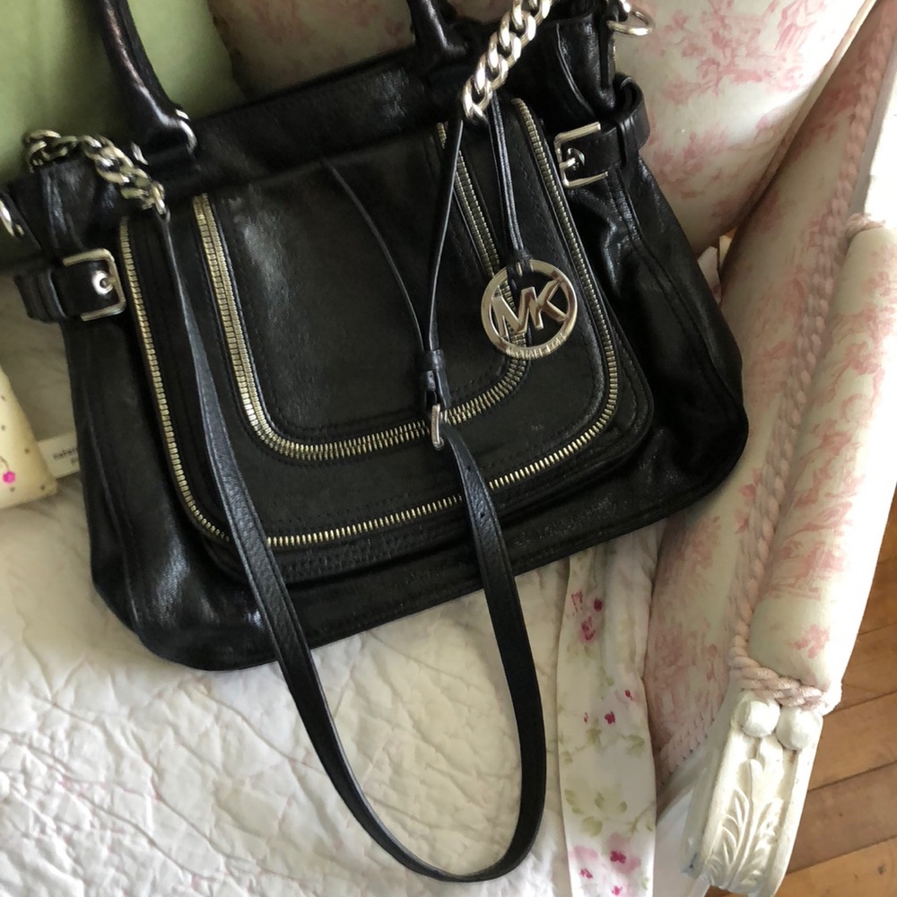 Michael Kors Handbag! Perfect Condition! - image 7